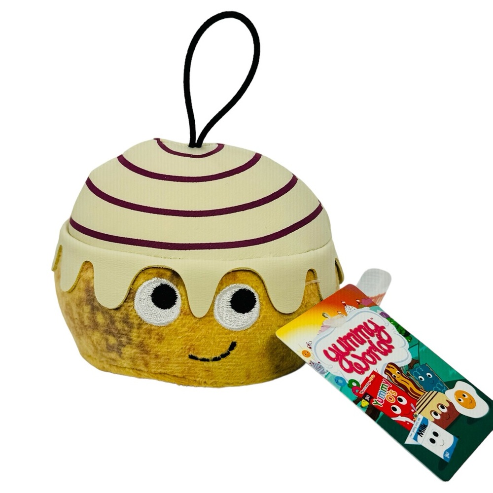 Kidrobot Yummy World Plush Breakfast In Bed Cinnamon Roll NEW 4”
